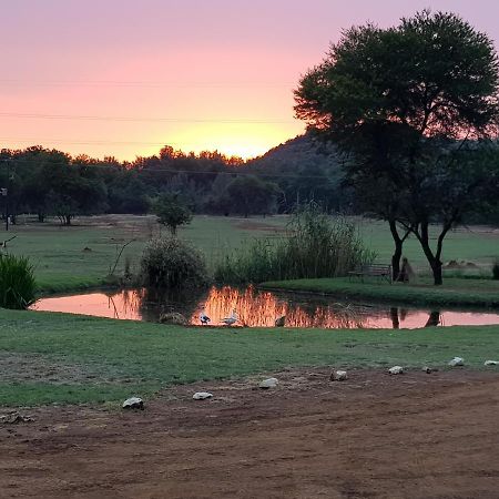 Kosmos Harties Is Africa Safari Lodge מראה חיצוני תמונה