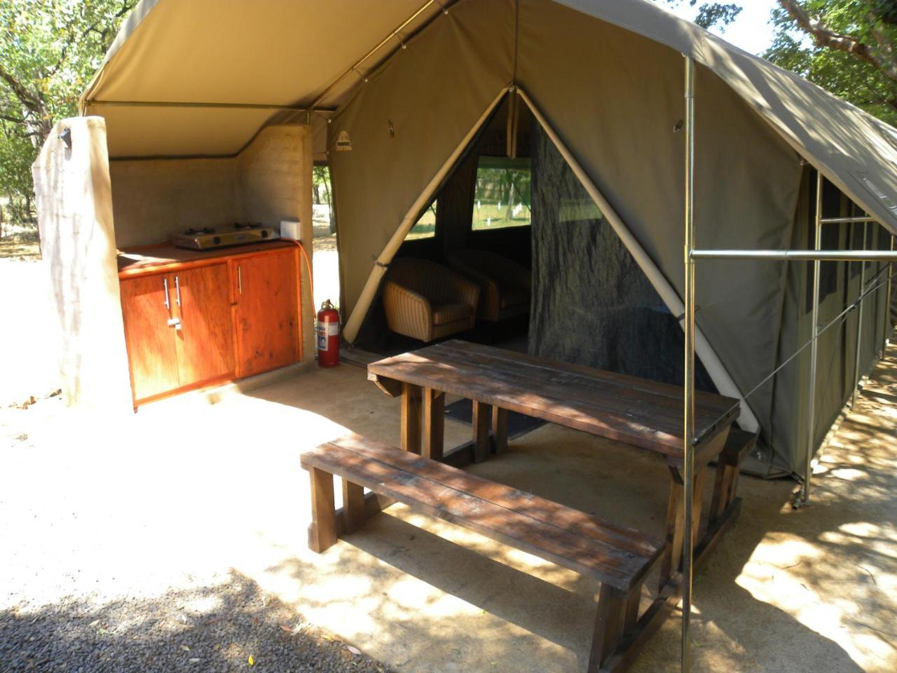 Kosmos Harties Is Africa Safari Lodge מראה חיצוני תמונה