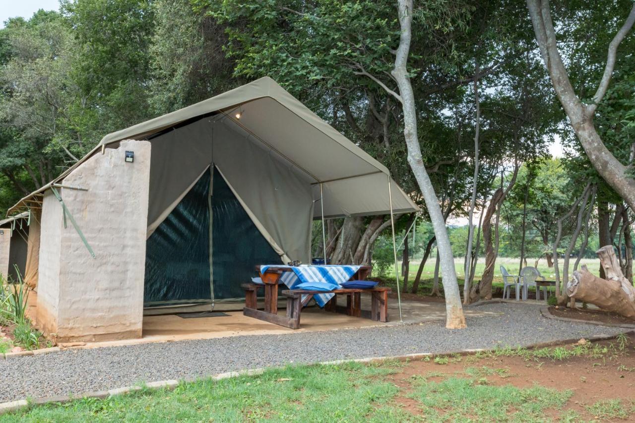 Kosmos Harties Is Africa Safari Lodge מראה חיצוני תמונה