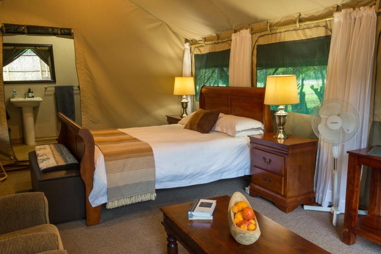 Kosmos Harties Is Africa Safari Lodge מראה חיצוני תמונה